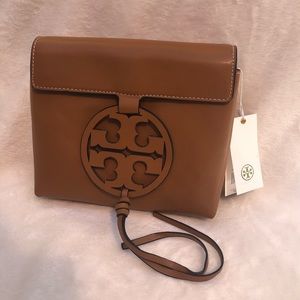 TORY BURCH MILLER CROSS BODY ✨✨